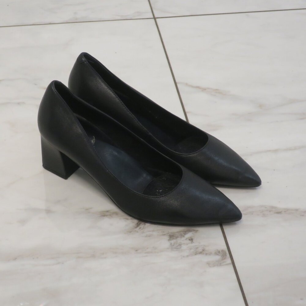 Black 2 inch heels- size 6